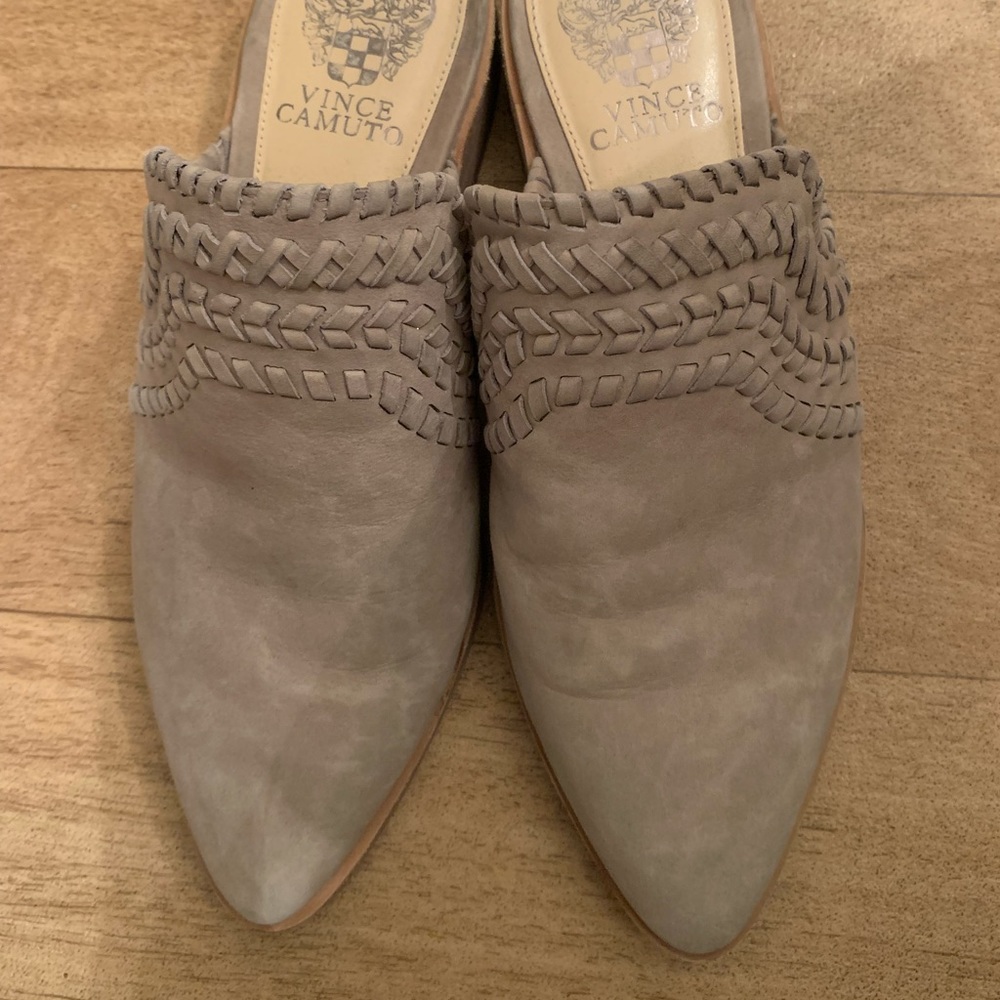 Vince Camuto Women’s Flat Shoes